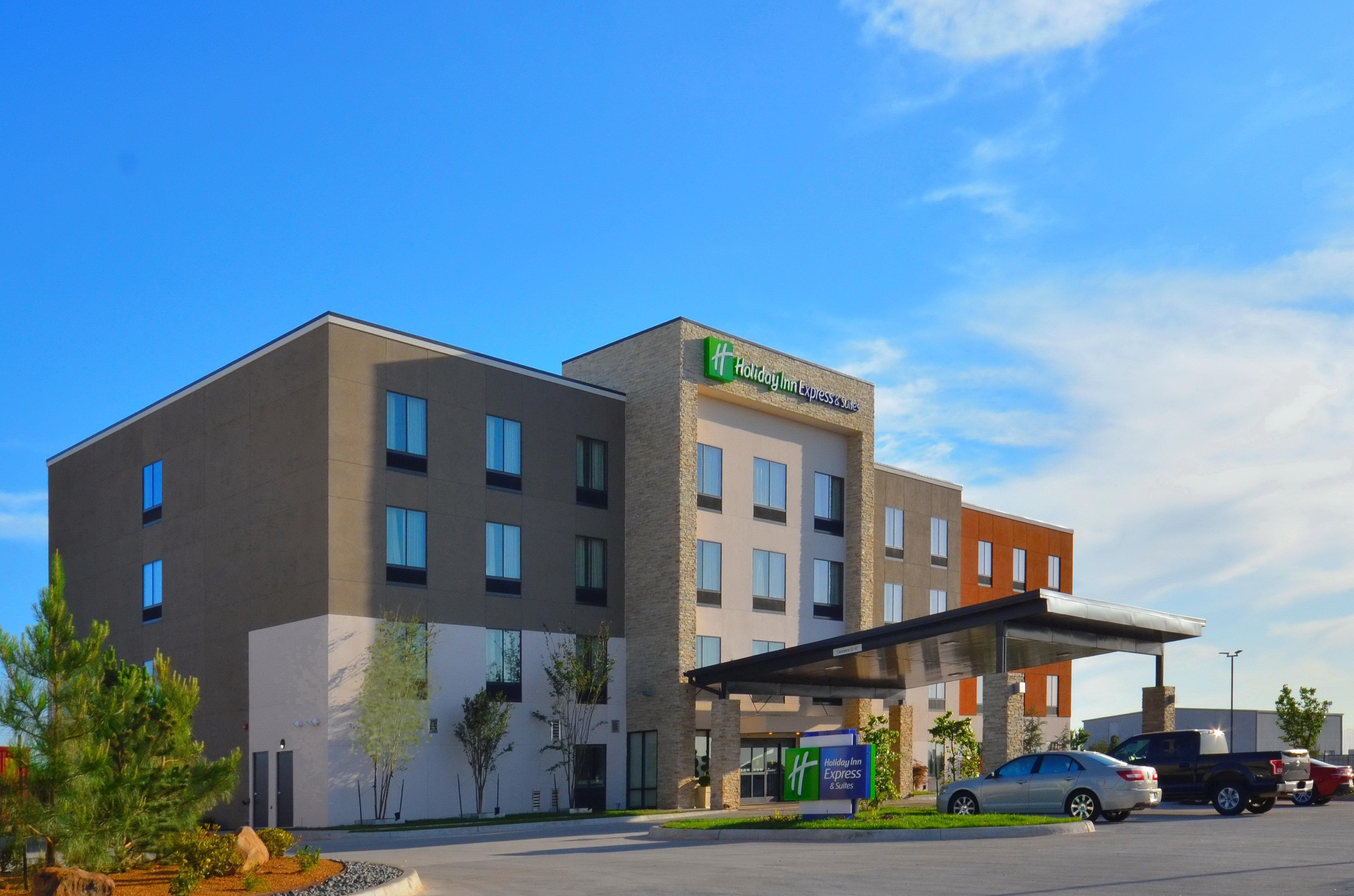 Holiday Inn Express & Suites Oklahoma City Mid - Arpt Area, An Ihg Hotel Bagian luar foto